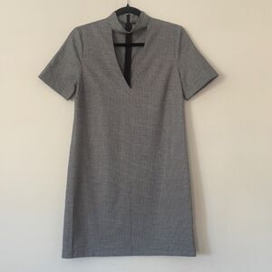 Zara Women XS Black White Houndstooth Shift Dress Choker Neck Keyhole Mini